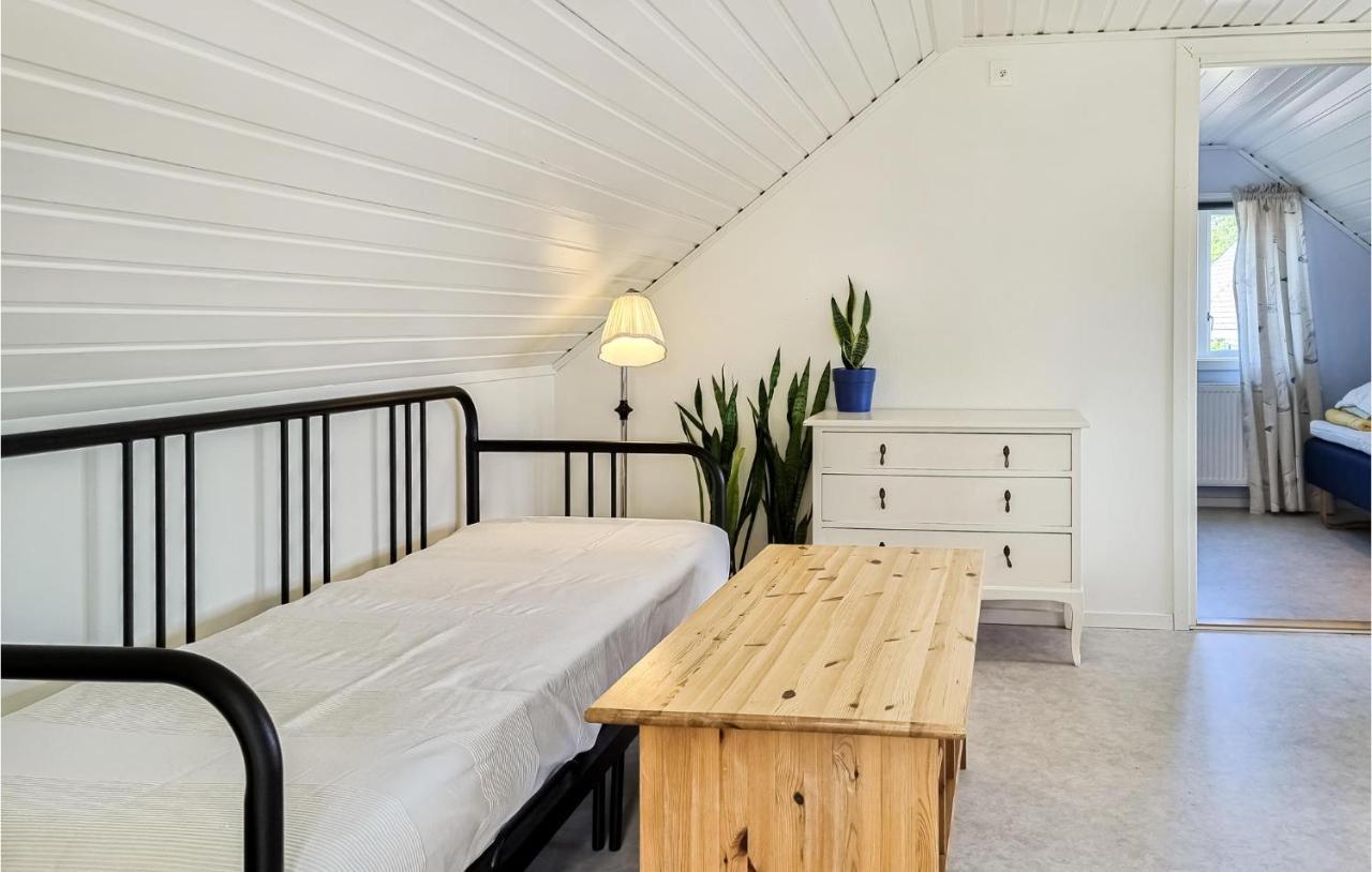 Stunning Apartment In Gullspang With Wifi エクステリア 写真